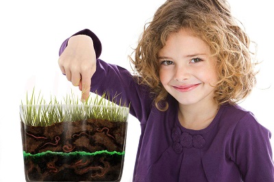 Worm Farm Kit for Kids- with our worm farm, kids observe worms up close for a fun, hands-on learning experience!